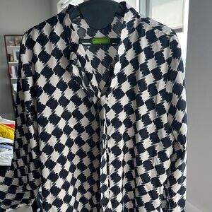 Ann Taylor Black and White Blouse